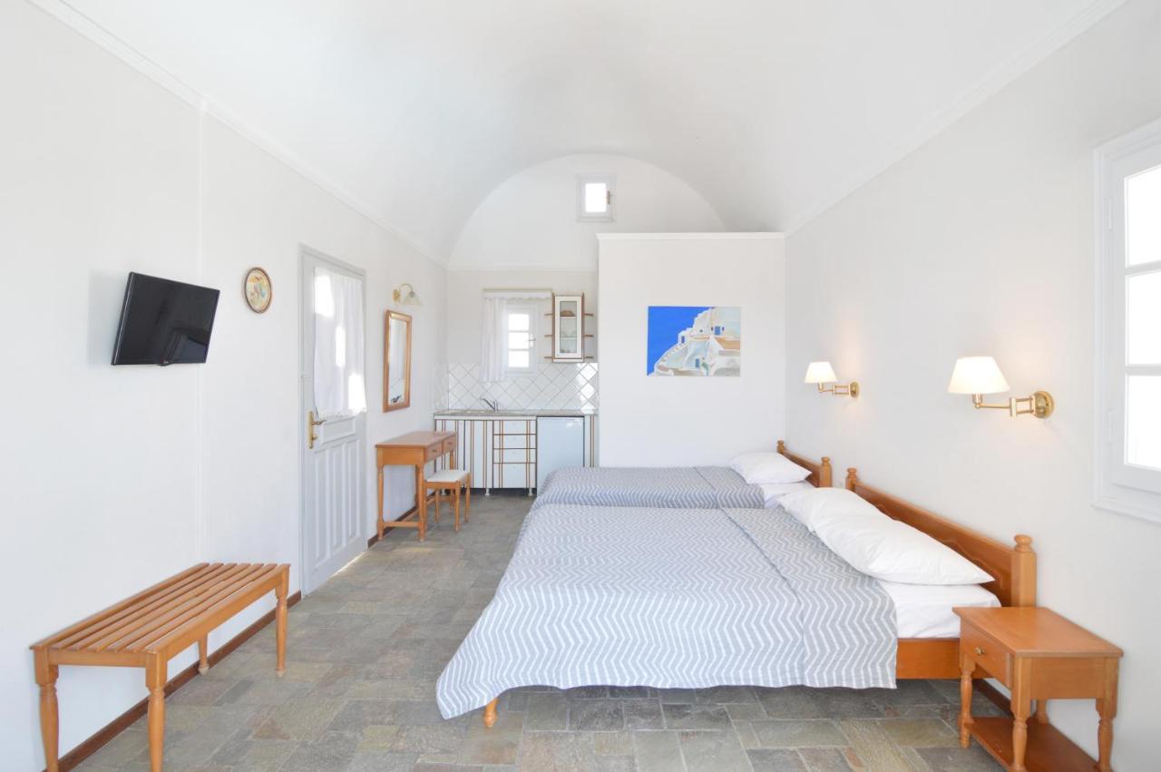 Nostos Studios Perivolos  Buitenkant foto