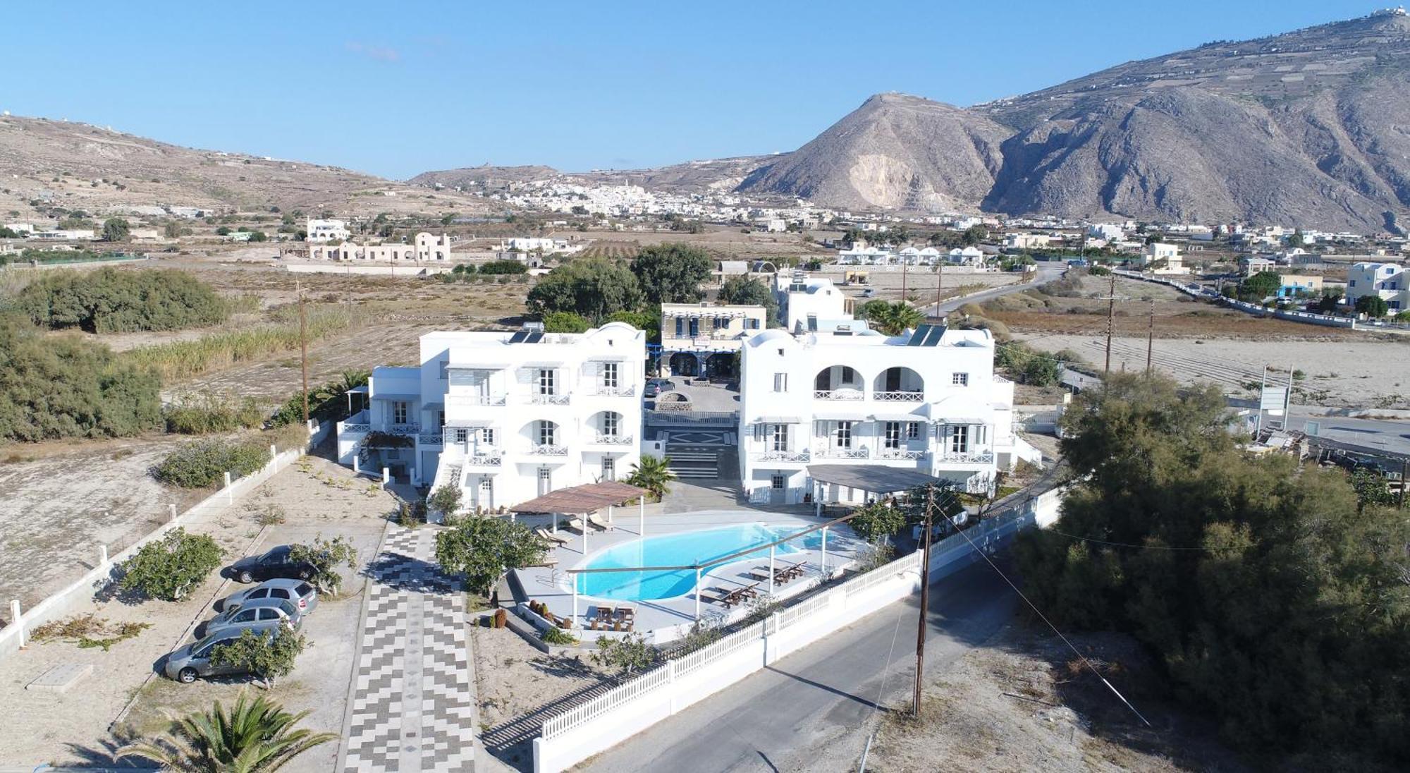 Nostos Studios Perivolos  Buitenkant foto